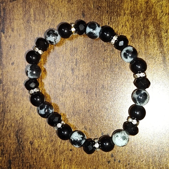 ❌SOLD❌ Bundle of 4 Glass Bead Bracelets - Picture 9 of 13